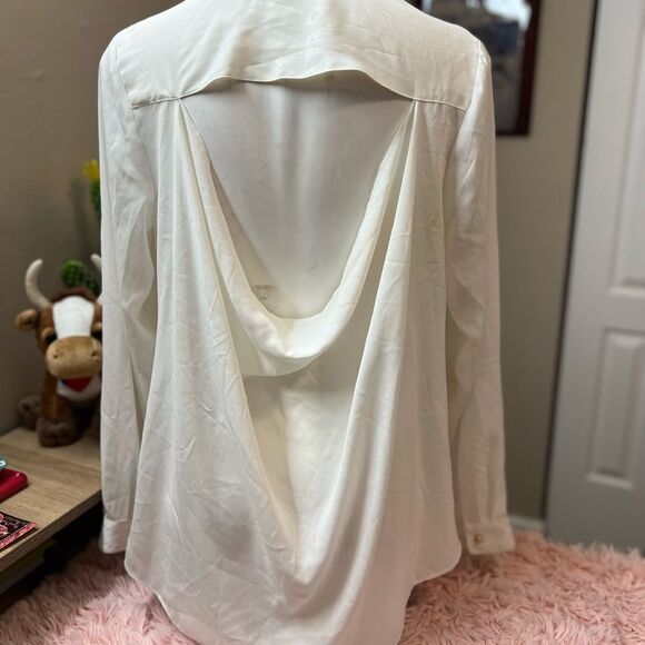 Nicky Minaj White blouse open back size large - Picture 3 of 6